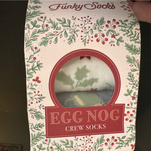 Egg Nog Funky Crew Socks Holiday Winter Themed Socks in Gift Box NWT - Picture 3 of 6